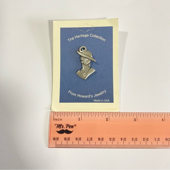 Lady with Hat Rhinestone Brooch Pin JJ Signed High Society Fancy - Picture 3 of 4